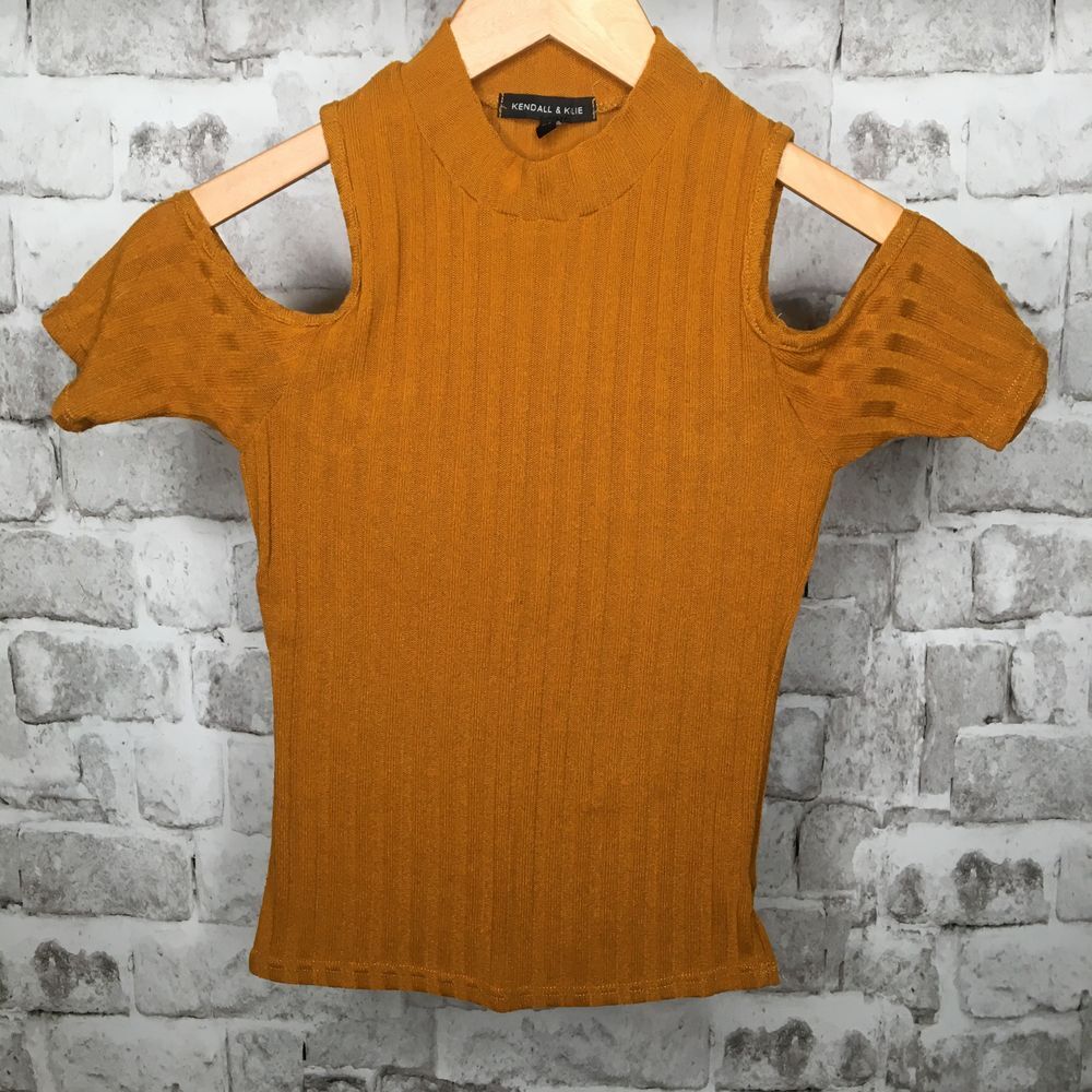 Kendall & Kylie Size XS Sweater Cold Shoulder Short Sleeve Top Gold Mustard